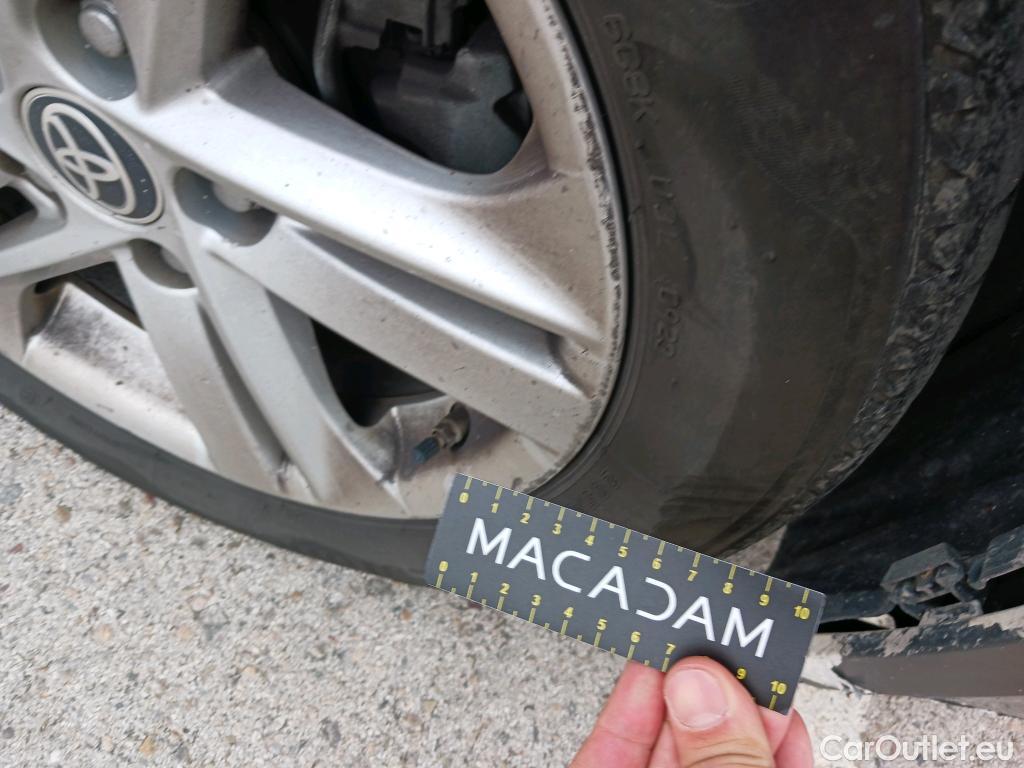  Toyota  Corolla TOYOTA  1.8 125H ACTIVE TECH E-CVT #27