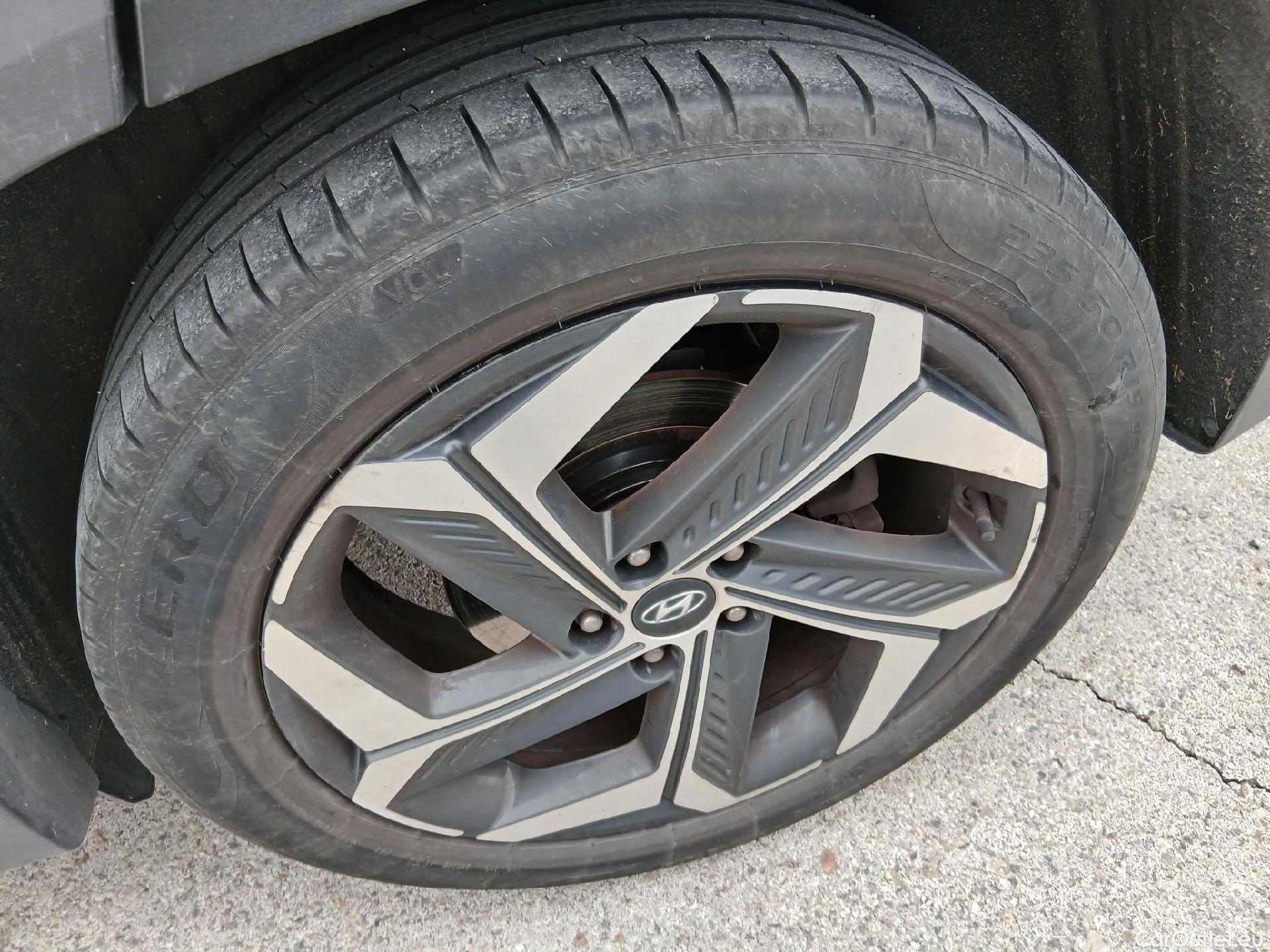  Hyundai  Tucson HYUNDAI  / 2020 / 5P / todoterreno 1.6 TGDI PHEV 195kW Tecno Sky Auto 4x4 #4