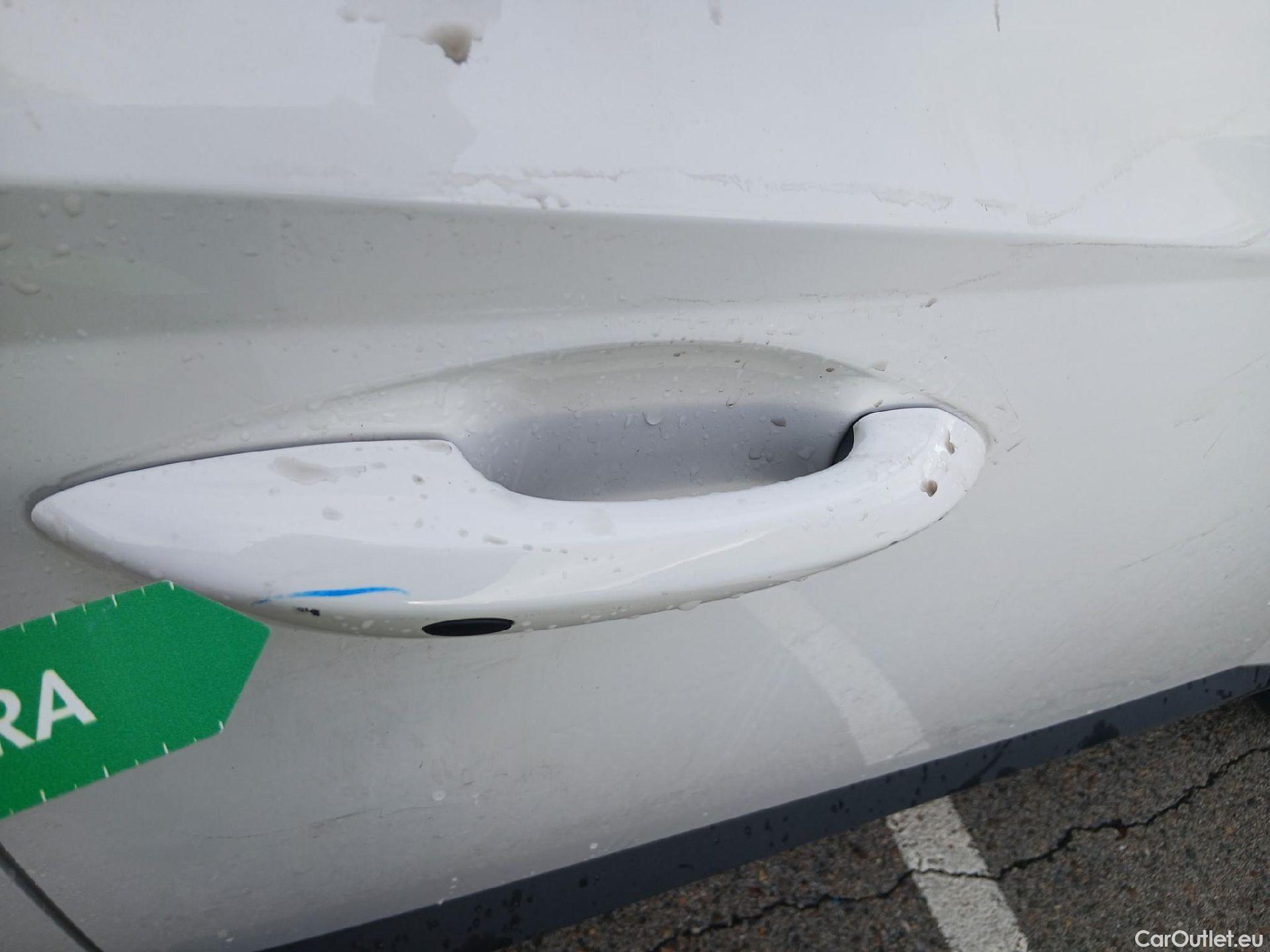  Hyundai  Tucson HYUNDAI  / 2020 / 5P / todoterreno 1.6 TGDI 169kW HEV Tecno Auto 2C #25