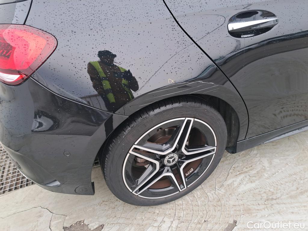  Mercedes  A-Klasse MERCEDES-BENZ Clase A / 2018 / 5P / berlina con portón A 200 d #1