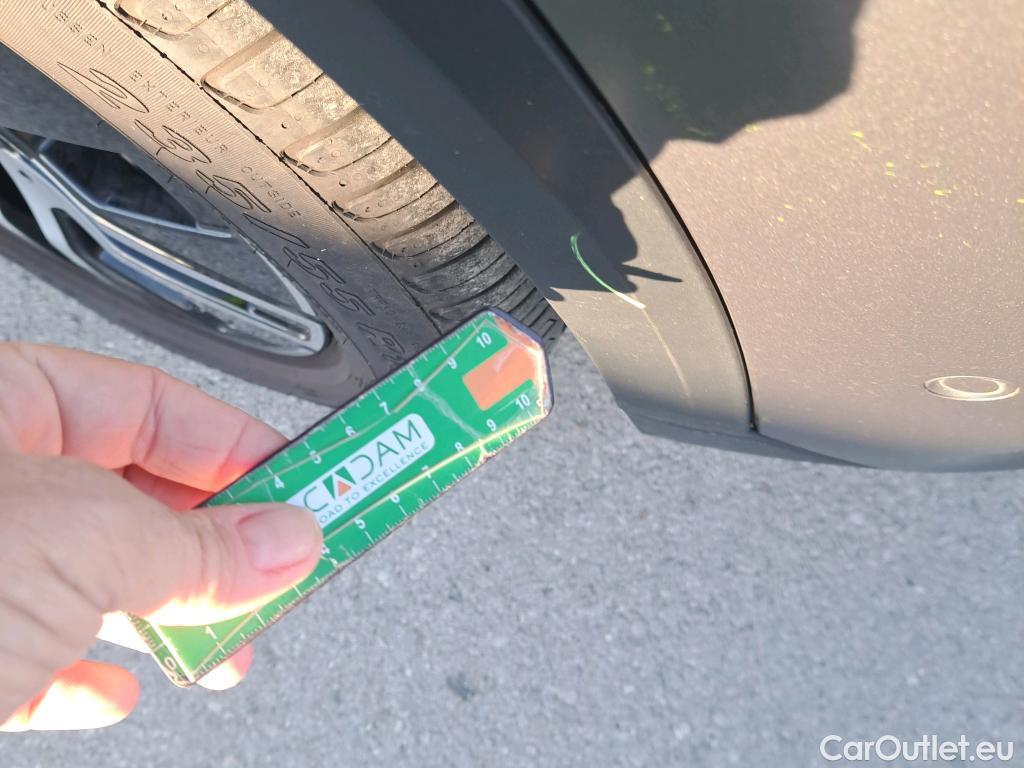  Mercedes  GLA MERCEDES-BENZ  / 2020 / 5P / todoterreno  250 e #16