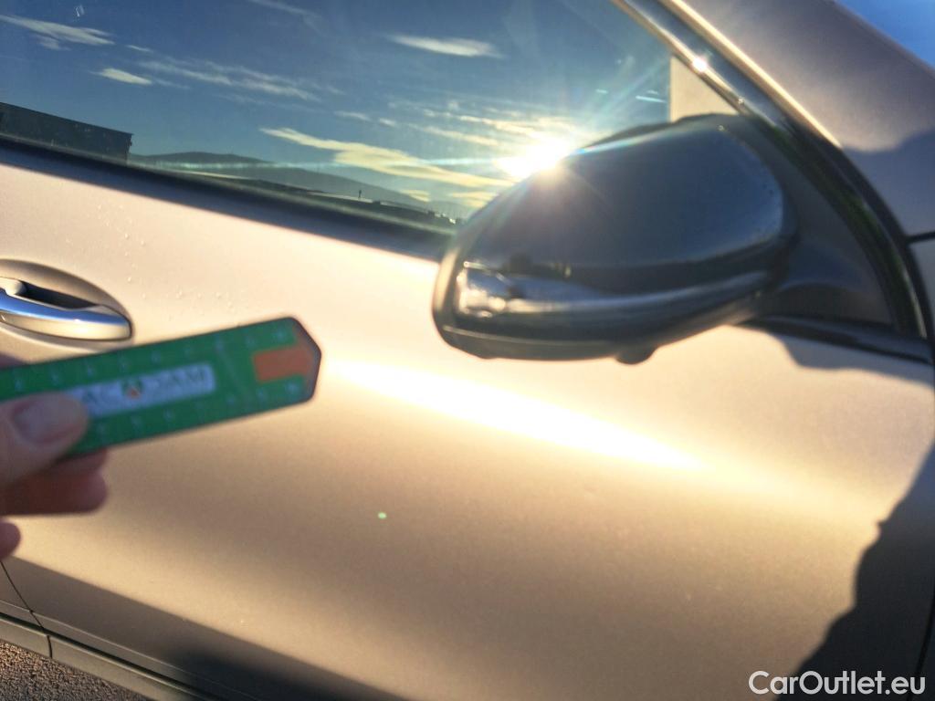  Mercedes  GLA MERCEDES-BENZ  / 2020 / 5P / todoterreno  250 e #3