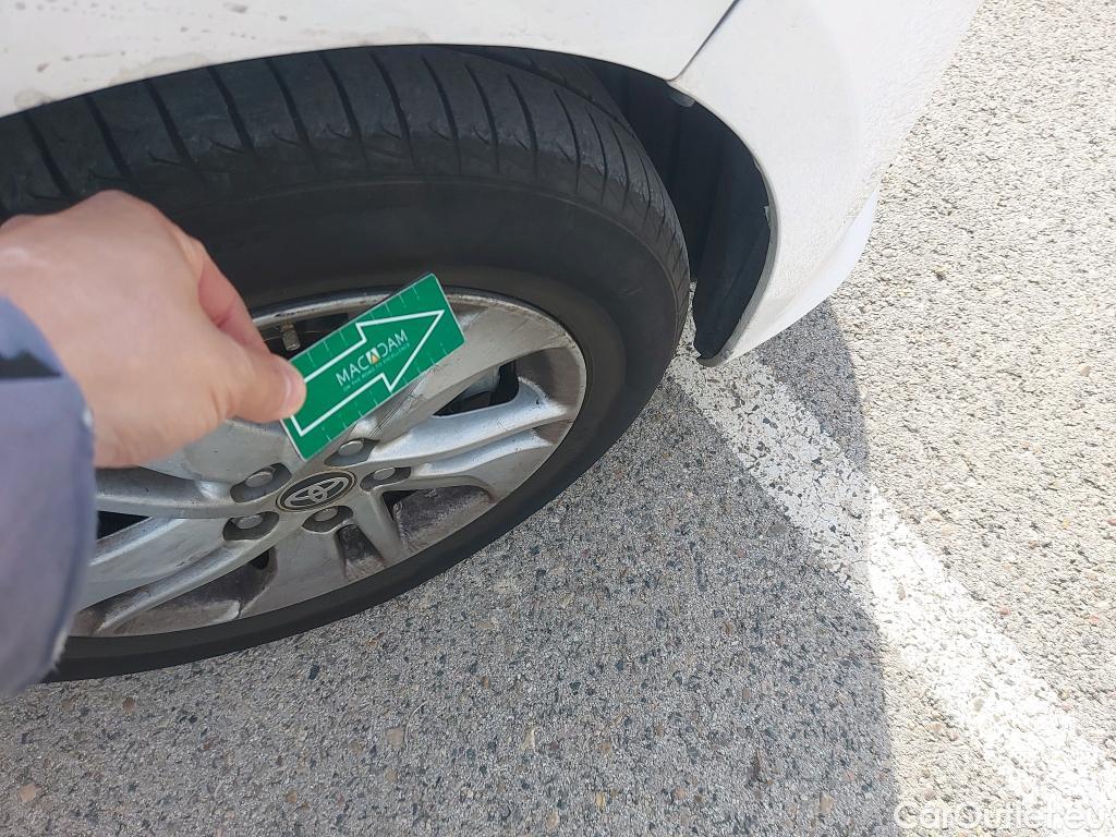  Toyota  Yaris TOYOTA  / 2020 / 5P / berlina con portón 1.5 120H Business Plus #10