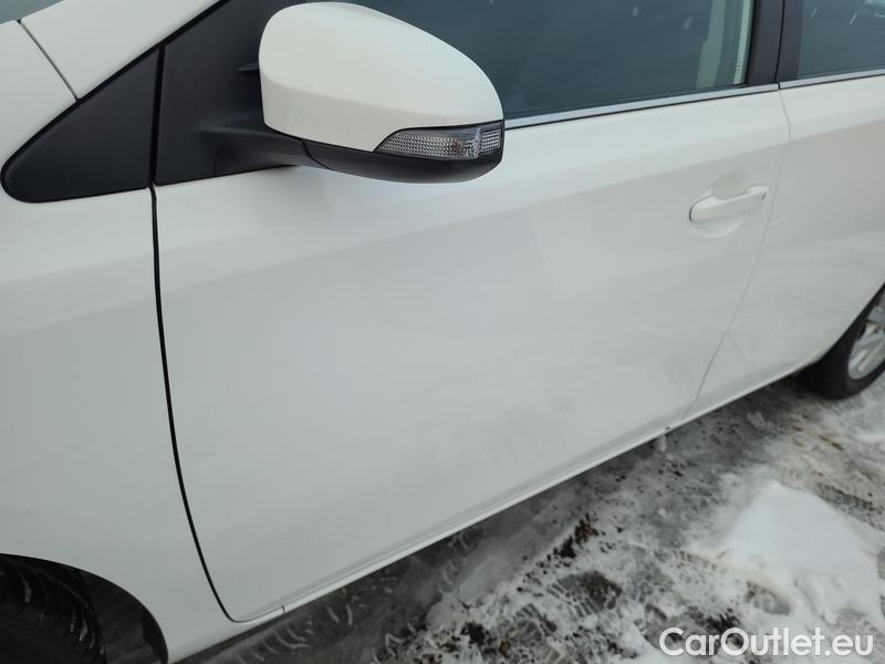  Toyota  Auris  (2012)  TS 1.6Valv.97 Classic #5