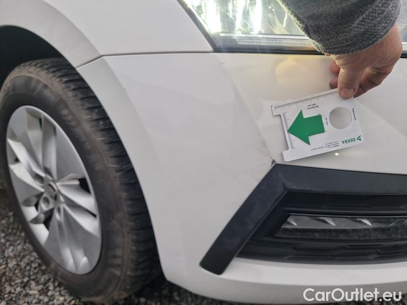  Skoda  Octavia  Combi (NX3)(2020) Oct.Combi 1.5TSI 110 Ambition #7