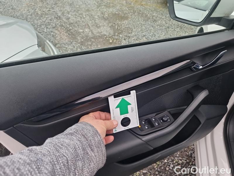  Skoda  Octavia  Combi (NX3)(2020) Oct.Combi 1.5TSI 110 Ambition #6