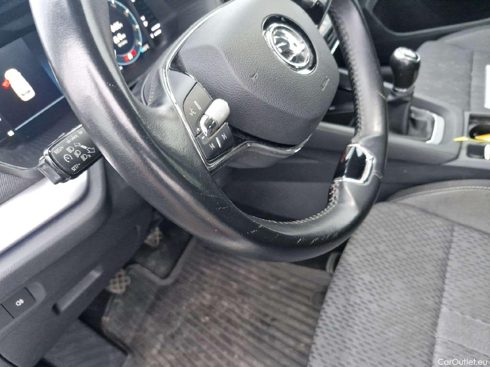  Skoda  Octavia  Combi (NX3)(2020) Oct.Combi 2.0TDI 85 Style #11