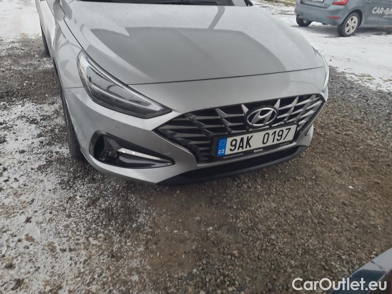  Hyundai  i30   cw (PD)(2017->)  kom.1.0TGDI 120 Smart #2