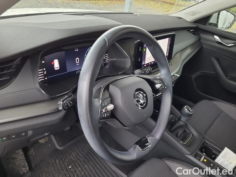  Skoda  Octavia  Combi (NX3)(2020) Oct.Combi 1.5TSI 110 Ambition #4