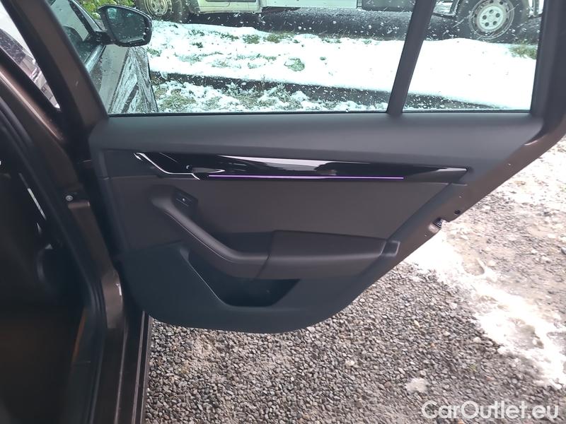  Skoda  Octavia  Combi  (5E5)(03.2017->) Co1.5TSI 110 L&K AT #23