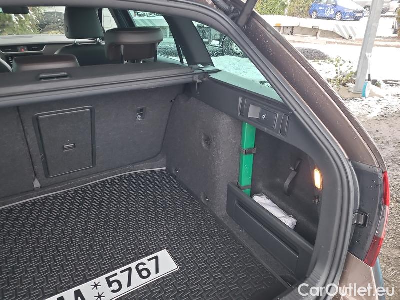  Skoda  Octavia  Combi  (5E5)(03.2017->) Co1.5TSI 110 L&K AT #16