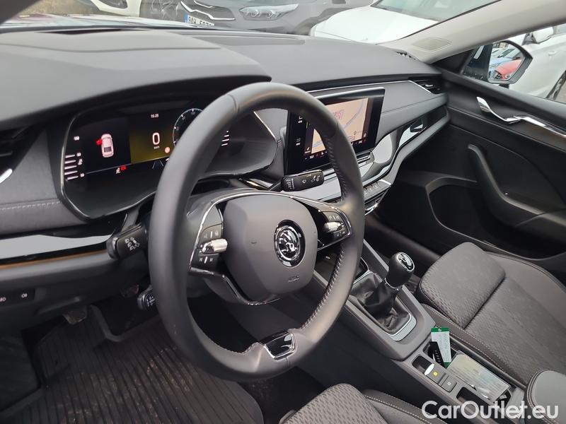  Skoda  Octavia  Lim. (NX3)(2020)  1.5TSI 110 Style 5d #4