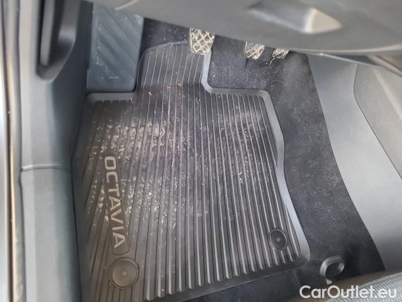  Skoda  Octavia  Combi (NX3)(2020) Oct.Combi 2.0TDI 85 Ambition #3