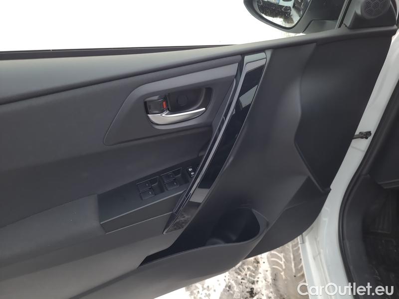  Toyota  Auris  (2012)  TS 1.6Valv.97 Classic #15