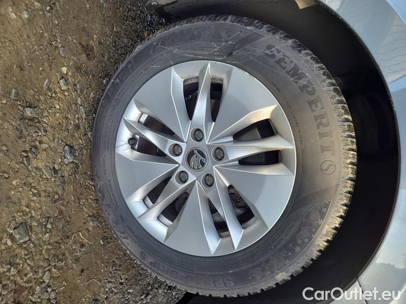  Skoda  Octavia  Combi (NX3)(2020) Oct.Combi 2.0TDI 85 Ambition #6