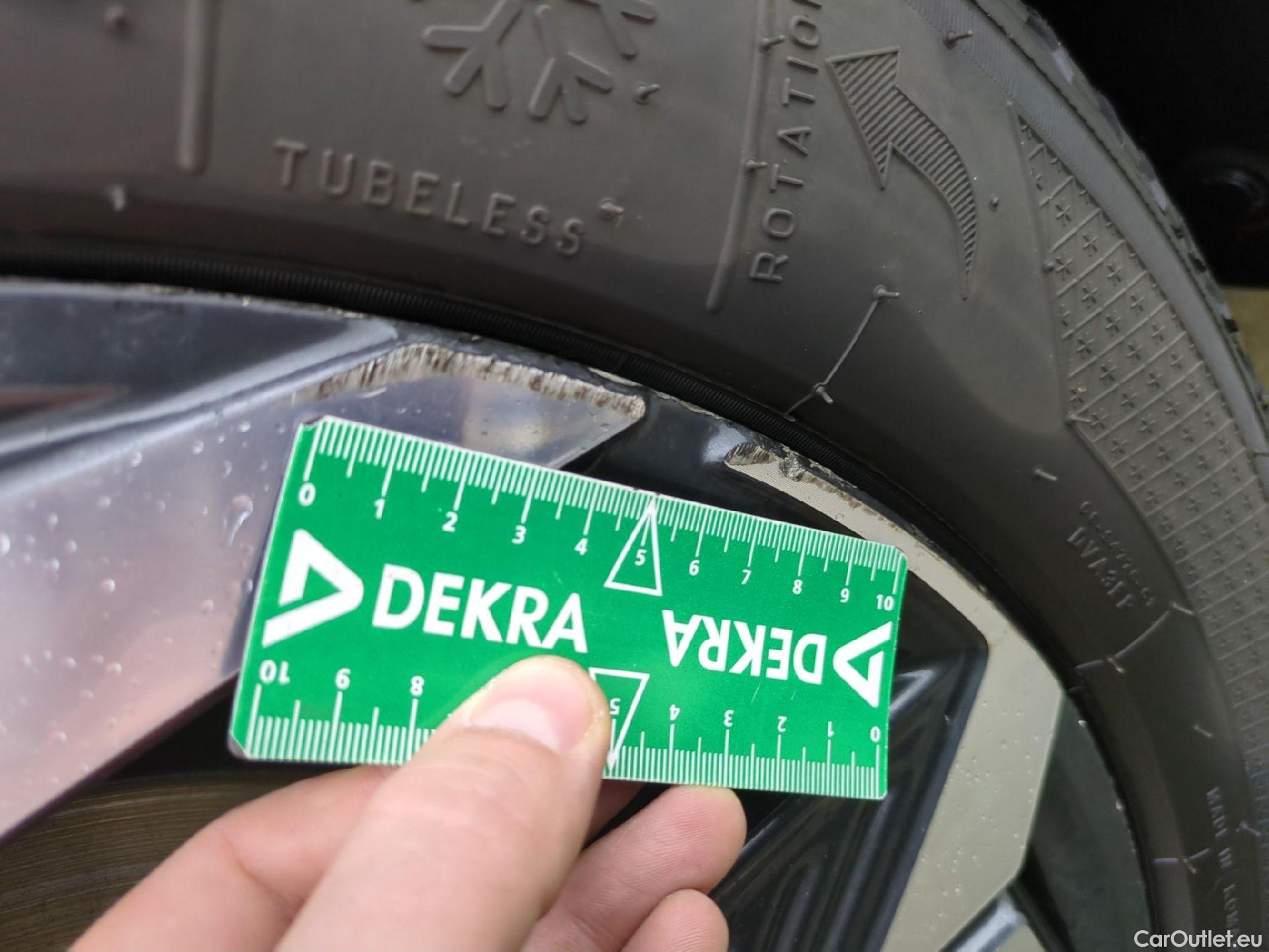  Hyundai  Tucson HYUNDAI  / 2020 / 5P / SUV 1.6 PHEV 265 HTRAC CREATIVE 4WD AUTO #9