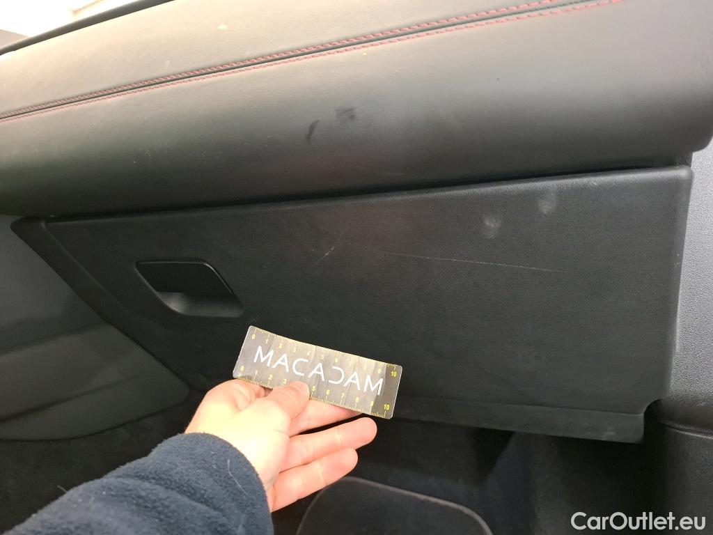  Land Rover  Discovery LAND ROVER  Sport / 2019 / 5P / SUV 1.5 P300e PHEV AUTO 4WD R-Dynamic HSE #7