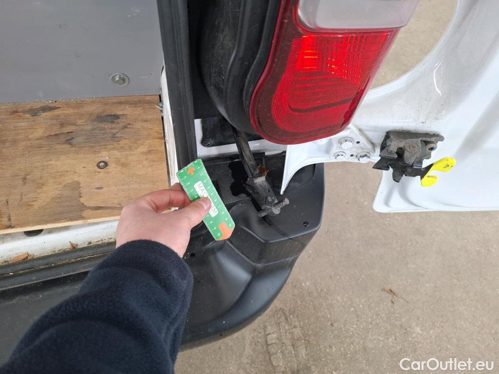  Citroen  Berlingo CITROEN  / 2018 / 4P / Fourgonnette M 650kg BlueHDi 75 S&S BVM Club #31