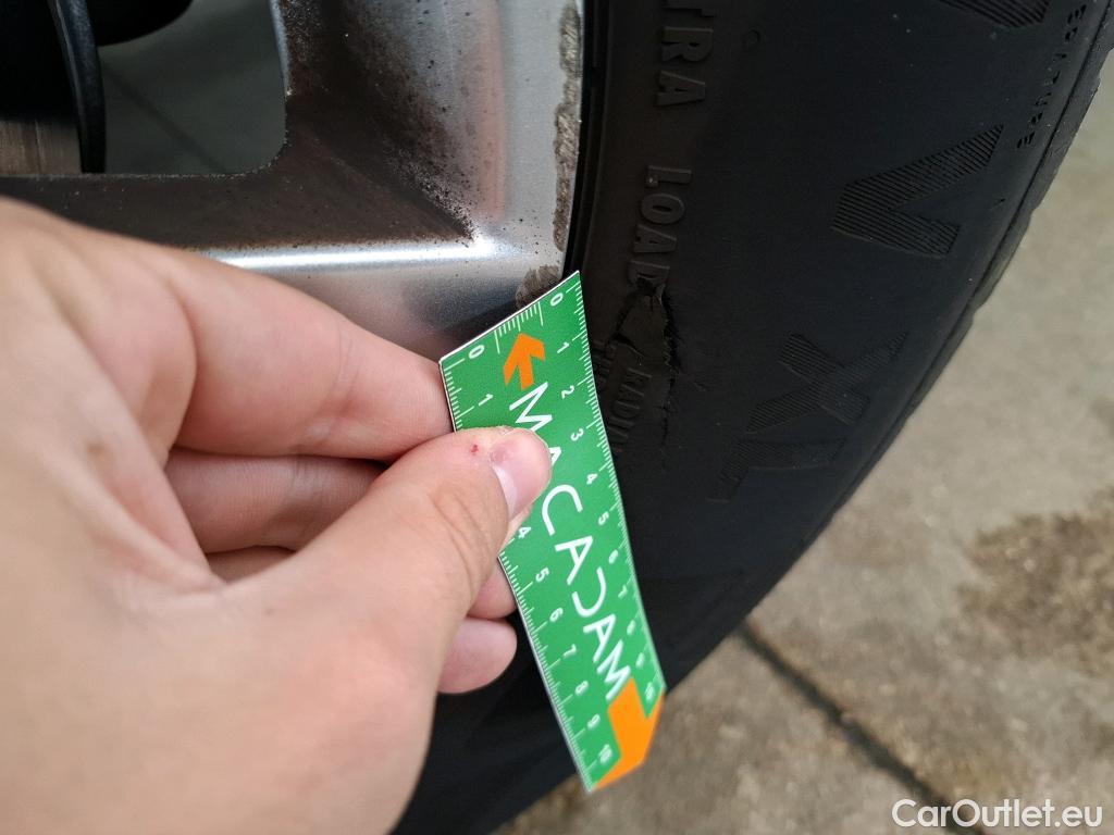  Peugeot  3008  Active Pack 1.5 HDi 130CV BVA8 E6d #9