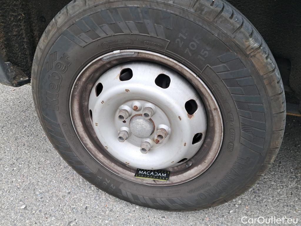  Peugeot  Boxer PEUGEOT  / 2014 / 4P / Combi 2.0 BLUEHDI 130 S&S 333 L2H2 ACTIVE #35