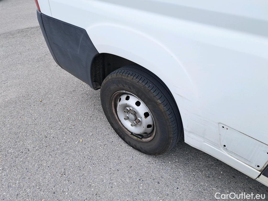  Peugeot  Boxer PEUGEOT  / 2014 / 4P / Combi 2.0 BLUEHDI 130 S&S 333 L2H2 ACTIVE #34