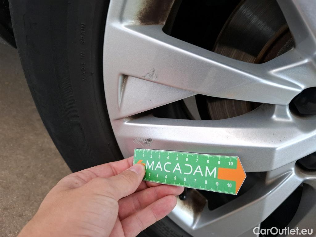  Peugeot  3008  Active Pack 1.5 HDi 130CV BVA8 E6d #32