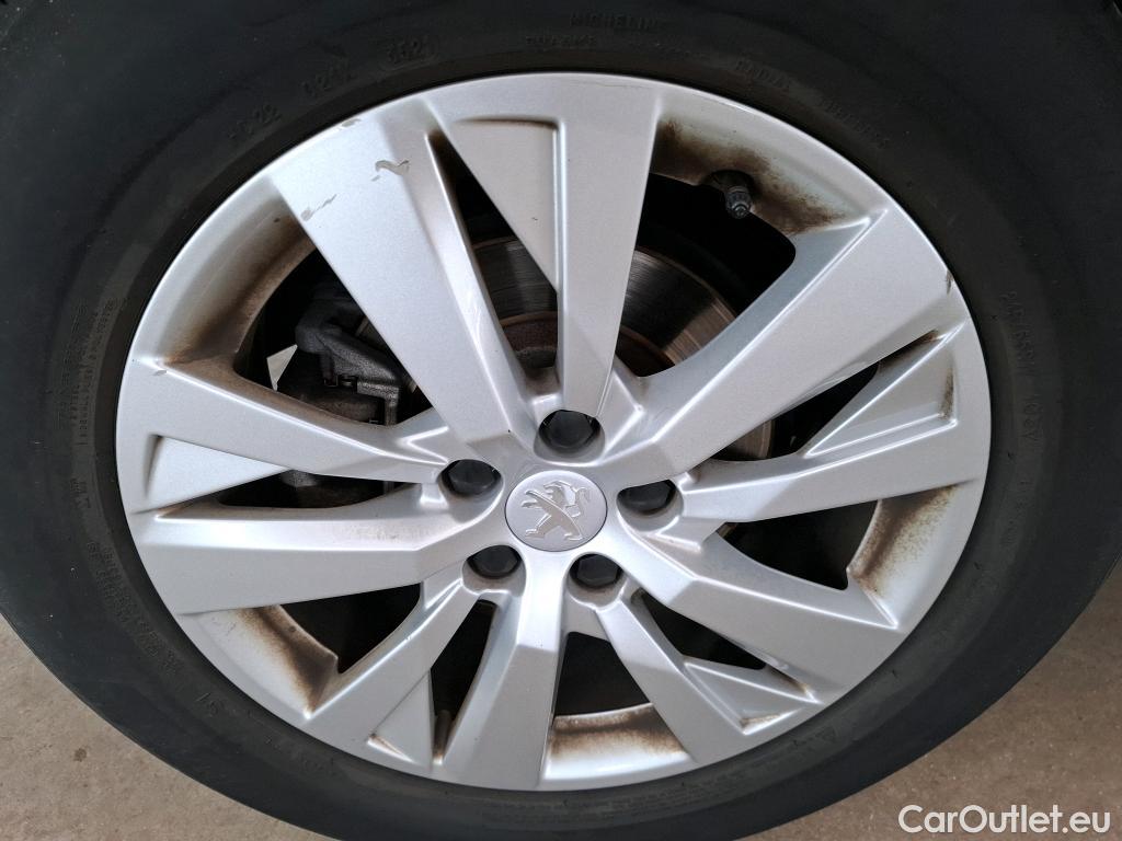  Peugeot  3008  Active Pack 1.5 HDi 130CV BVA8 E6d #35