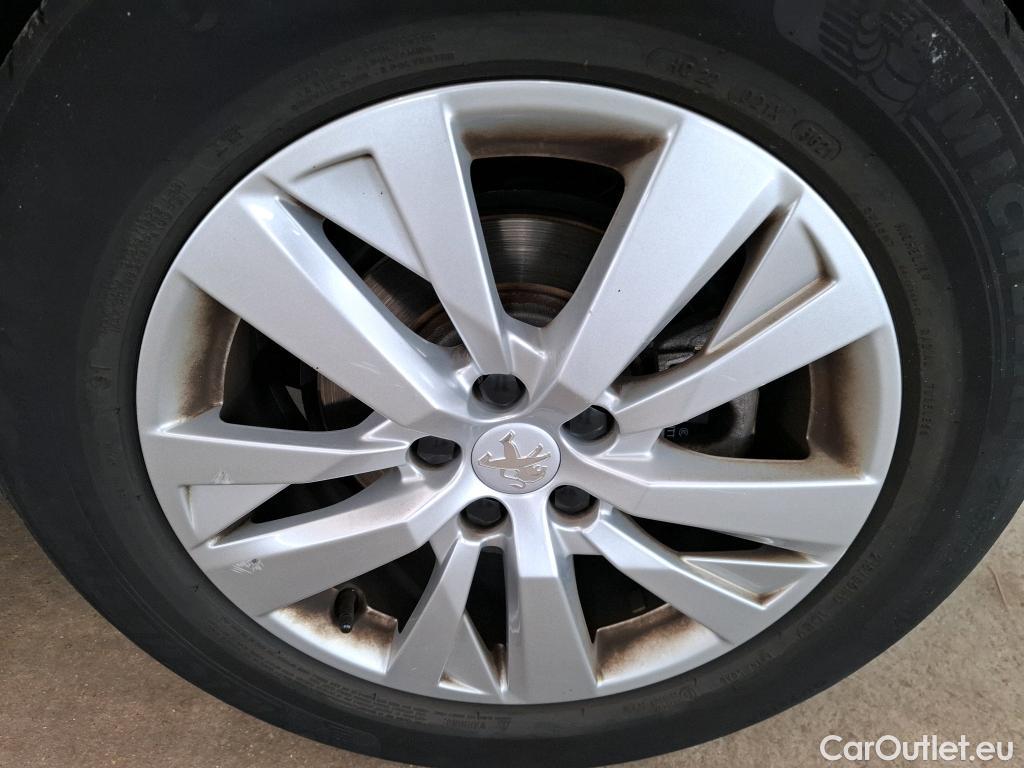  Peugeot  3008  Active Pack 1.5 HDi 130CV BVA8 E6d #29