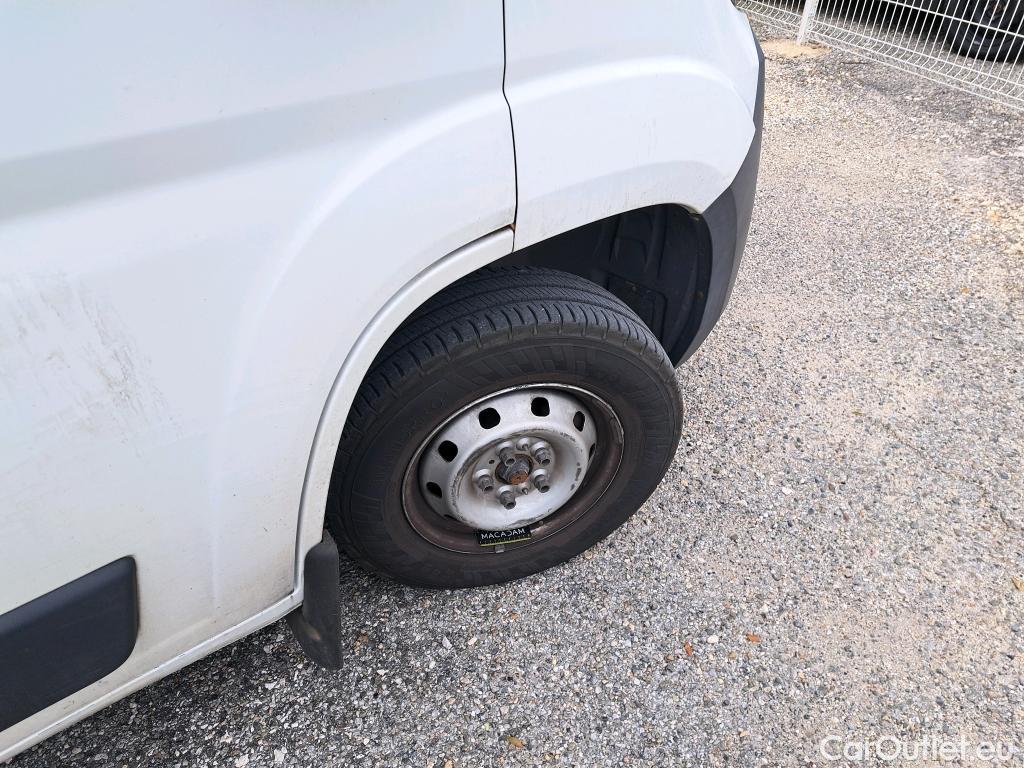  Peugeot  Boxer PEUGEOT  / 2014 / 4P / Combi 2.0 BLUEHDI 130 S&S 333 L2H2 ACTIVE #36