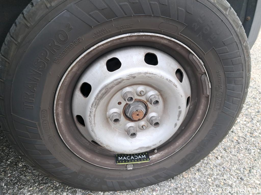  Peugeot  Boxer PEUGEOT  / 2014 / 4P / Combi 2.0 BLUEHDI 130 S&S 333 L2H2 ACTIVE #37