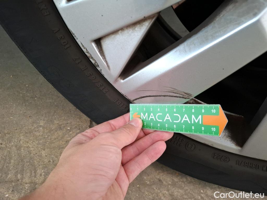  Peugeot  3008  Active Pack 1.5 HDi 130CV BVA8 E6d #21