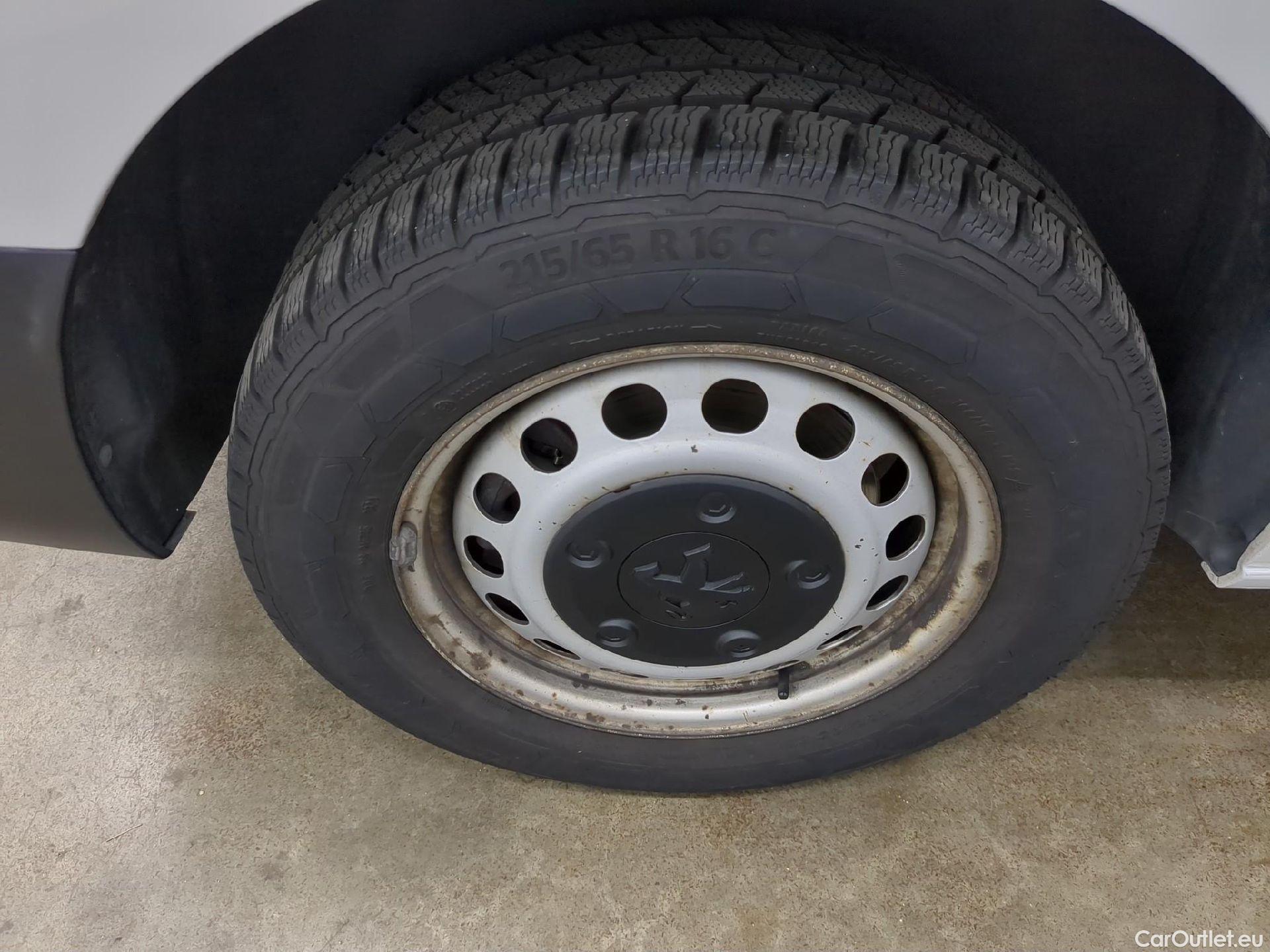  Peugeot  Expert  Fourgon Premium L2 2.0 HDi 120CV BVM6 E6 #4