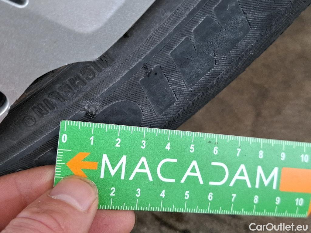  Peugeot  208  (e-) Active Business 50kWh BVA #8