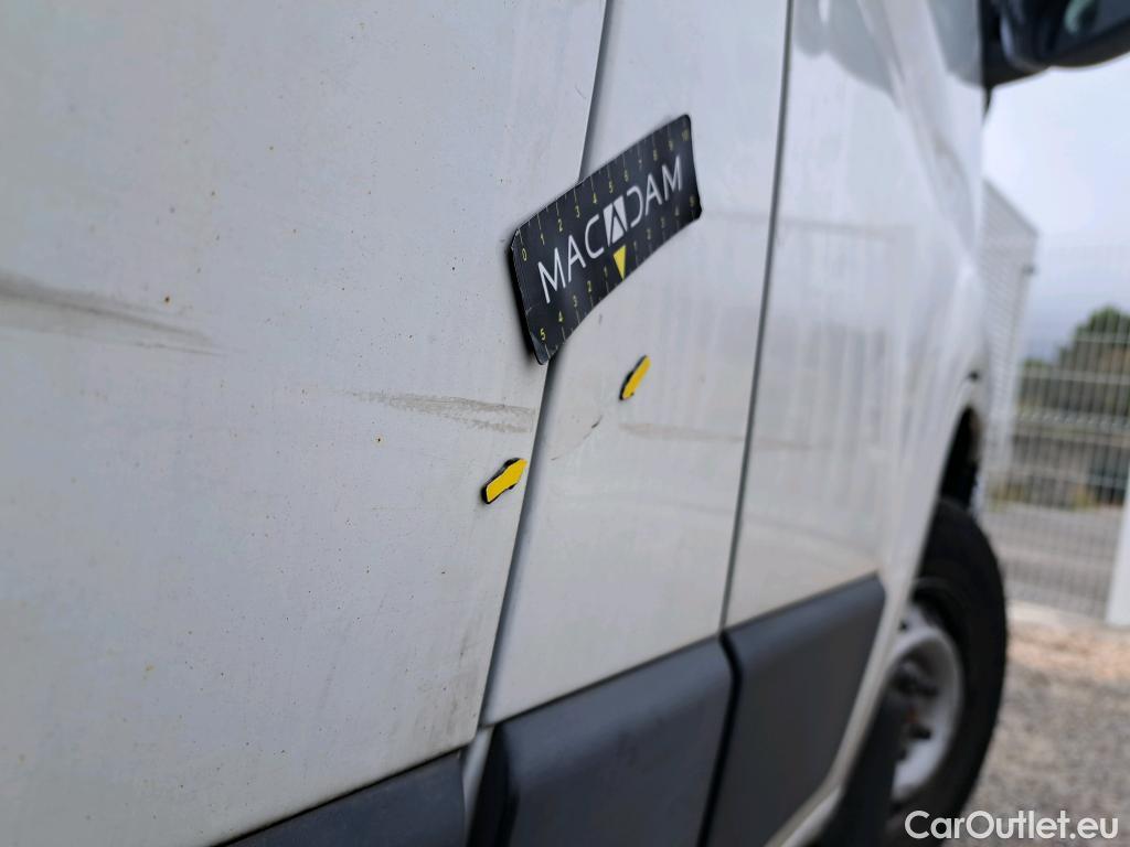  Peugeot  Boxer PEUGEOT  / 2014 / 4P / Combi 2.0 BLUEHDI 130 S&S 333 L2H2 ACTIVE #21