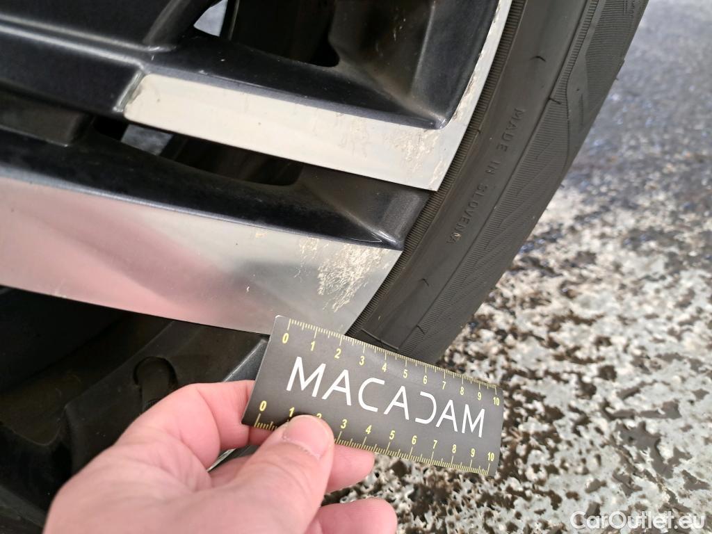  Peugeot  5008  Allure Business 1.2 PureTech 130CV BVA8 7 Sieges E6dT #26