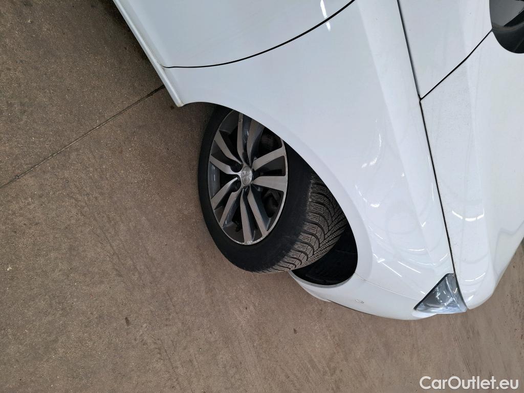  Peugeot  308  Allure Business 1.2 PureTech 130CV BVM6 E6dT #21