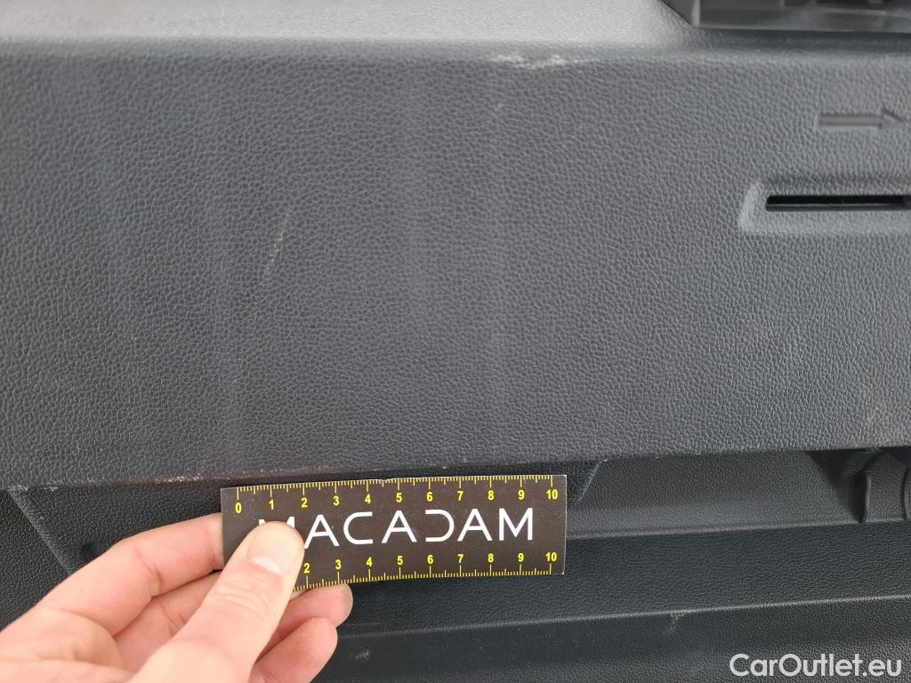  Volkswagen  Golf  VIII Berline Life Plus 2.0 TDI 115CV BVM6 E6d #7