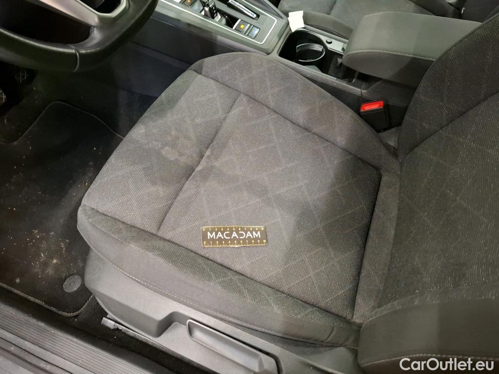  Volkswagen  Golf  VIII Berline Life 1st 2.0 TDI 115CV BVA7 E6d #5