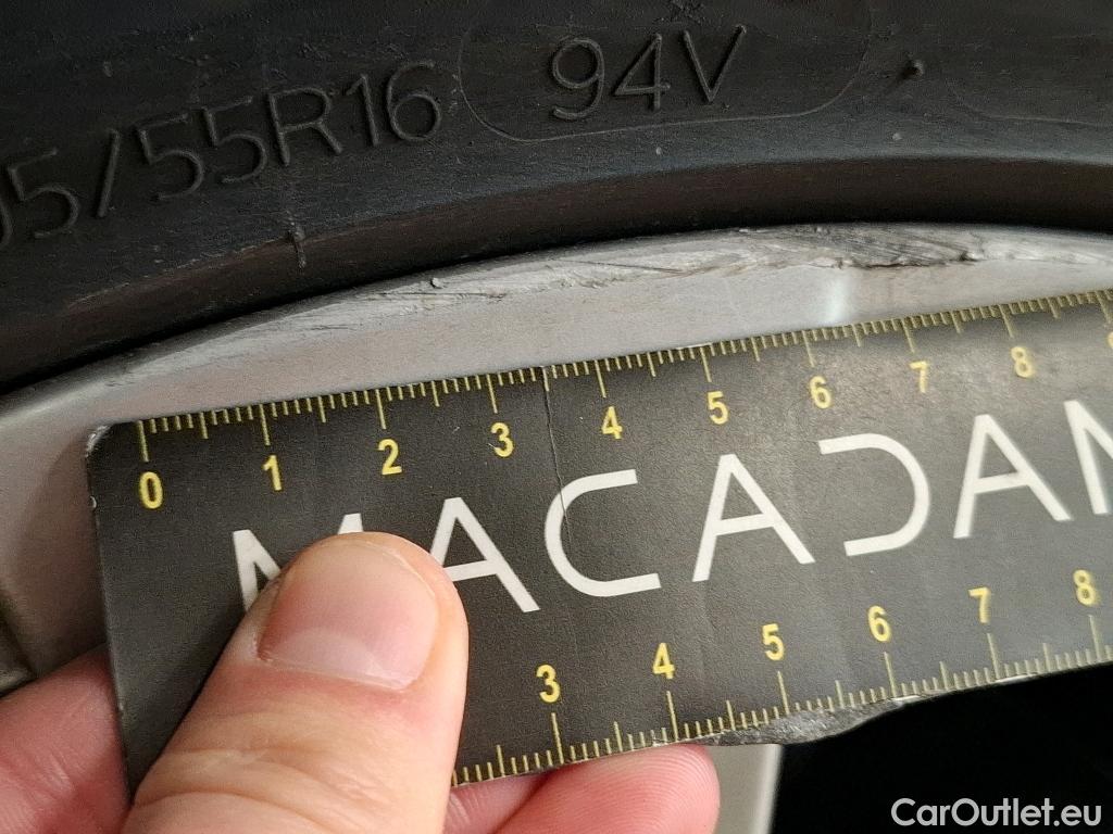  Volkswagen  Golf  VIII Berline Life 1st 2.0 TDI 115CV BVA7 E6d #15