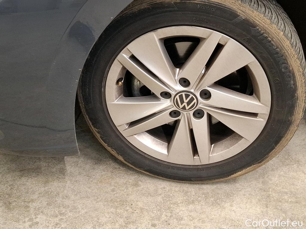  Volkswagen  Golf  VIII Berline Life 1st 2.0 TDI 115CV BVA7 E6d #14