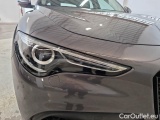  Alfa Romeo   STELVIO ALFA ROMEO / 2017 / 5P / SUV 2.2 TURBO DIESEL 190CV SPRINT AT8 RWD #30