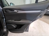  Alfa Romeo   STELVIO ALFA ROMEO / 2017 / 5P / SUV 2.2 TURBO DIESEL 190CV SPRINT AT8 RWD #116