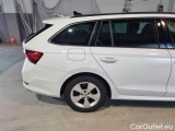  Skoda  Octavia SKODA  WAGON / 2020 / 5P / STATION WAGON 2.0 TDI EVO 110KW EXECUTIVE #47