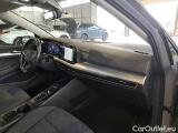  Volkswagen  Golf  VOLKSWAGEN / 2019 / 5P / BERLINA 2.0 TDI SCR 85KW LIFE DSG #117