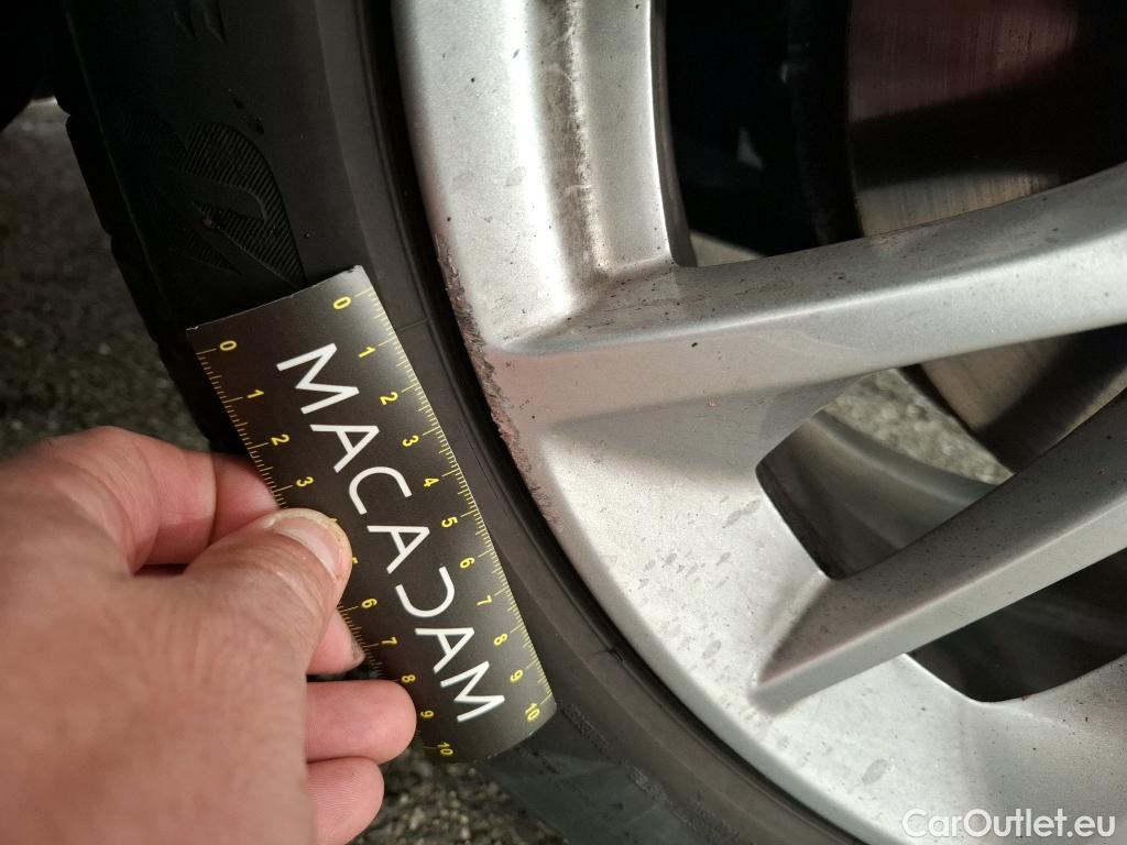  Bmw  Serie 1 BMW Série 1 / 2019 / 5P / Berline 116d DKG7 Business Design #12