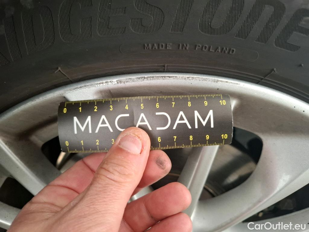  Bmw  Serie 1 BMW Série 1 / 2019 / 5P / Berline 116d DKG7 Business Design #10