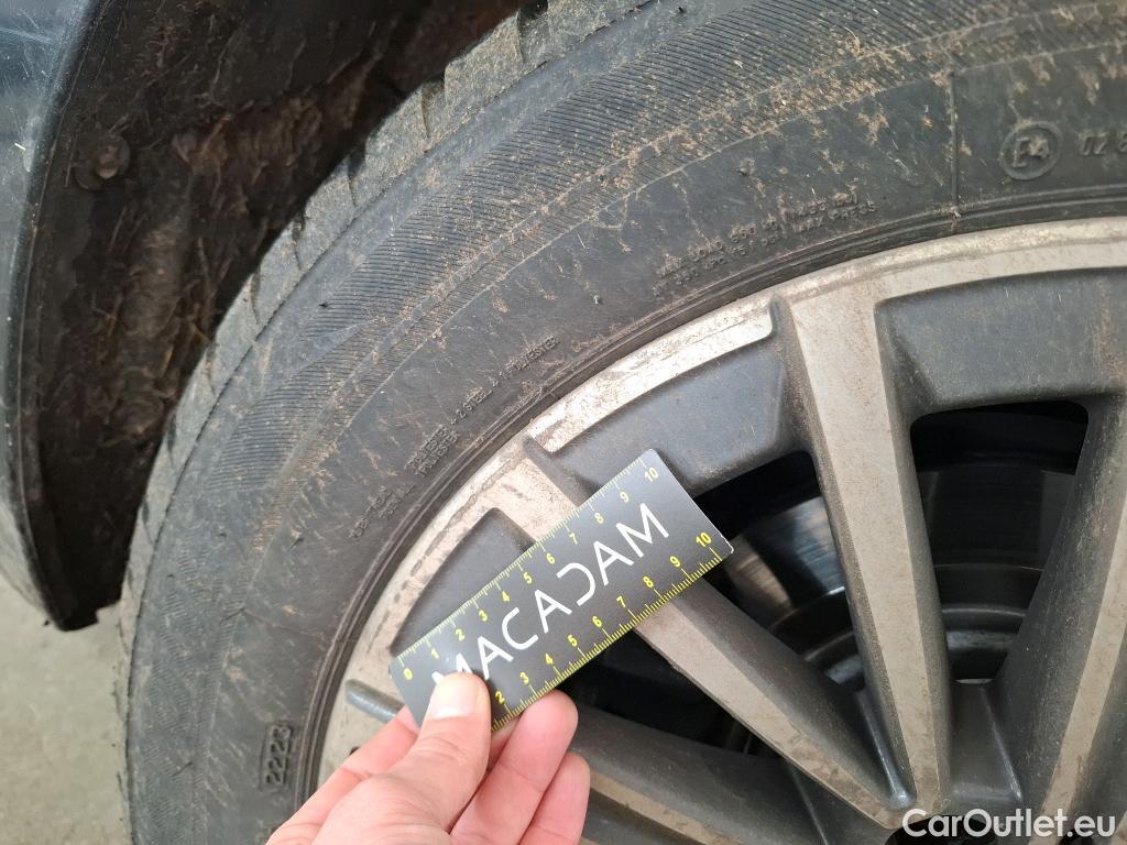  Bmw  2 Tourer BMW Série 2 Active Tourer / 2021 / 5P / monospace 218d 150ch Business Design DKG7 #15