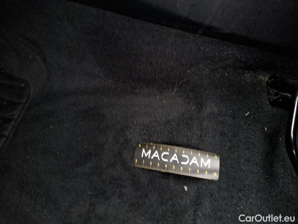  Bmw  Serie 1 BMW Série 1 / 2019 / 5P / Berline 116d DKG7 Business Design #28