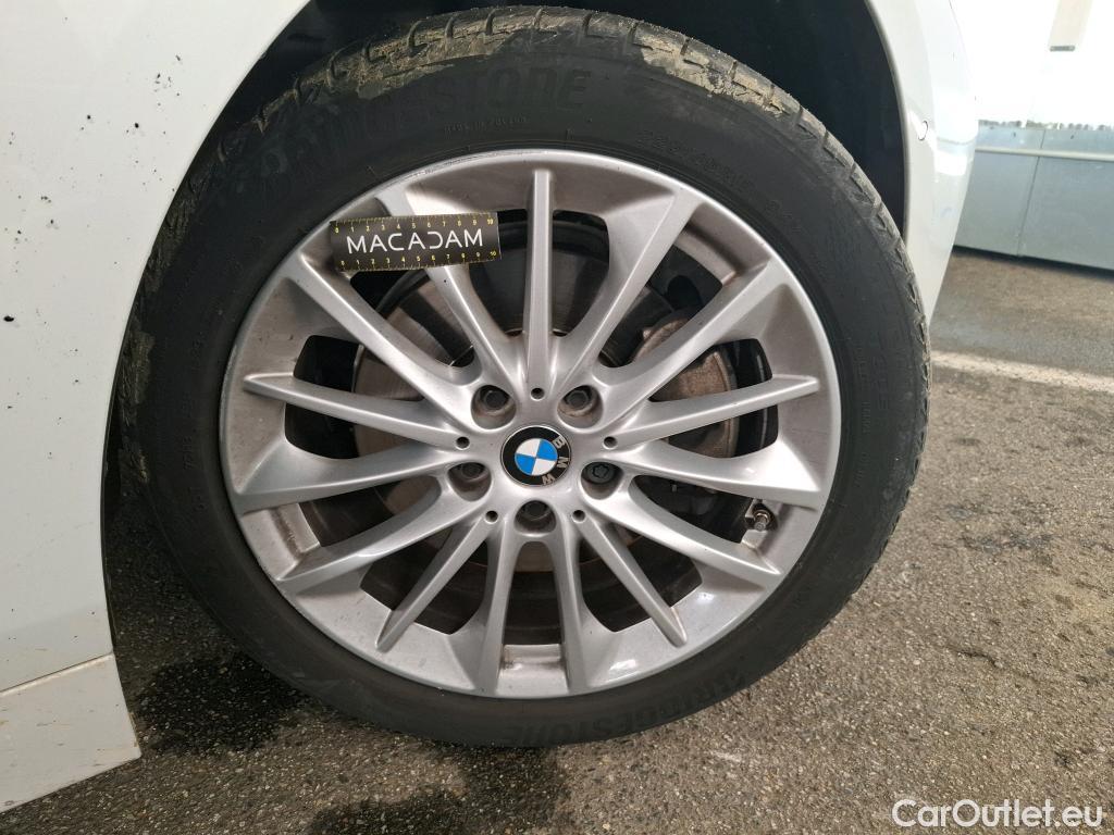  Bmw  Serie 1 BMW Série 1 / 2019 / 5P / Berline 116d DKG7 Business Design #9