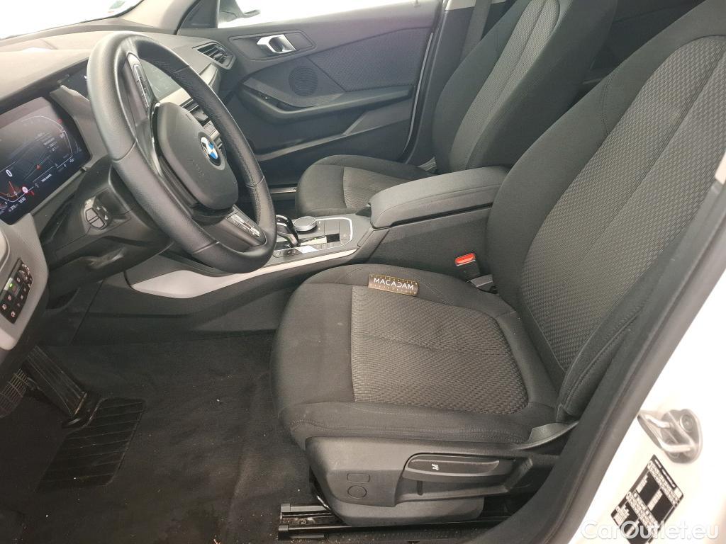  Bmw  Serie 1 BMW Série 1 / 2019 / 5P / Berline 116d DKG7 Business Design #13